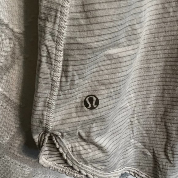 Lululemon white & gray striped racer back tank, size 8, good condition - Picture 3 of 5